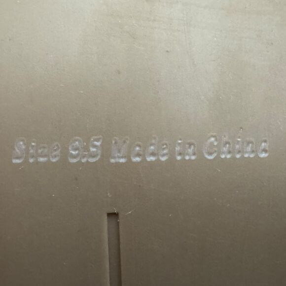 Dolce Vita Flat Sandals Strappy Knotted Square Toe Black and Gold Size 9.5 - Picture 8 of 8